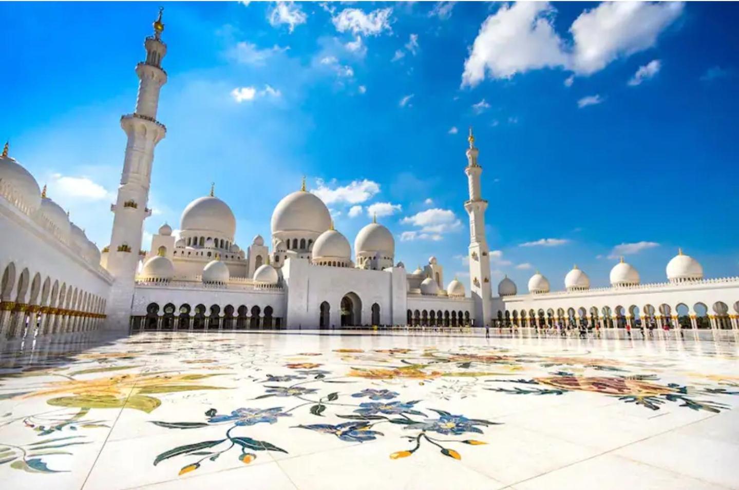 Corniche Street - Stunning Room أبو ظبي المظهر الخارجي الصورة